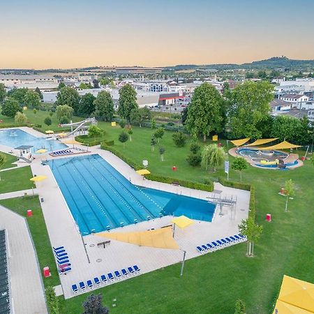 Xxl Apartment Sinsheim Bagian luar foto